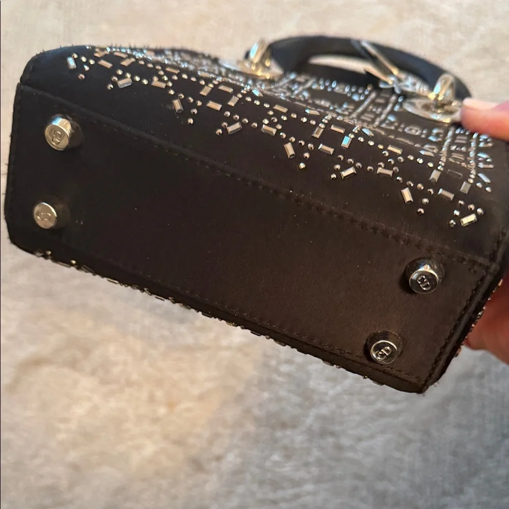 Black Handbag with Silver Sparkling Accents - Picture 12 of 13